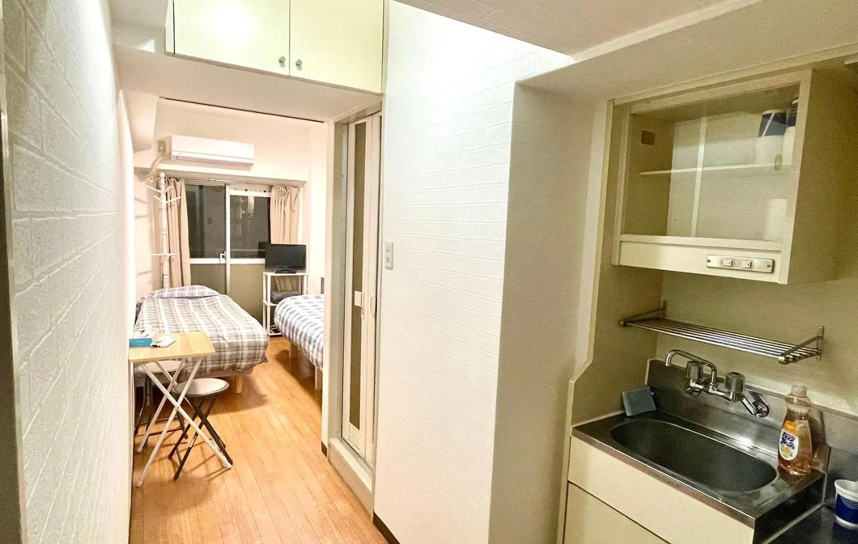 Hanabi House Inn Nishishinjuku Metro 5Mins Tokyo 0*,  Japan