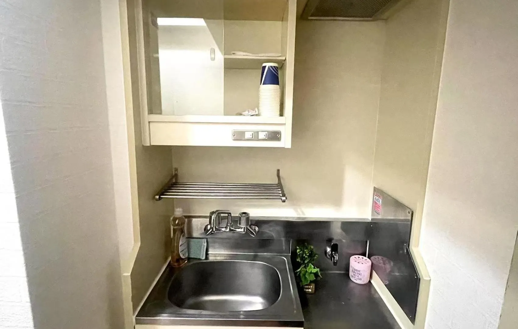 Hanabi House Inn Nishishinjuku Metro 5Mins Tokyo Japan